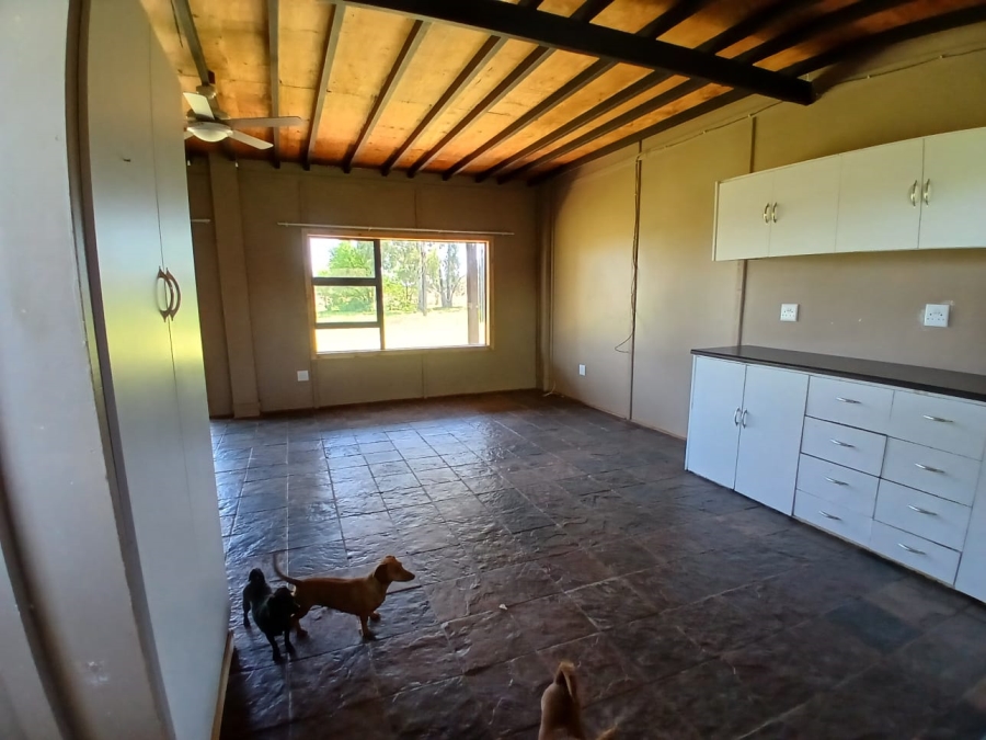 5 Bedroom Property for Sale in Quaggafontein Free State